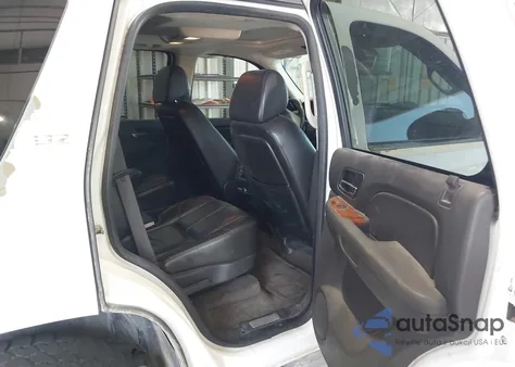 2007 Chevrolet Tahoe Ltz z USA, uszkodzony, nr VIN 1GNFK13027J135241
